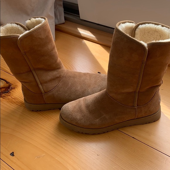 Uggs - Picture 5 of 8